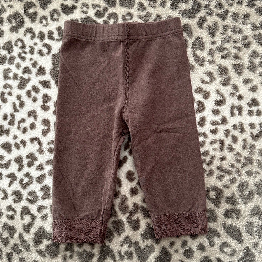 Carter’s Lace Trim Capri Leggings in Brown Size 18 Months
